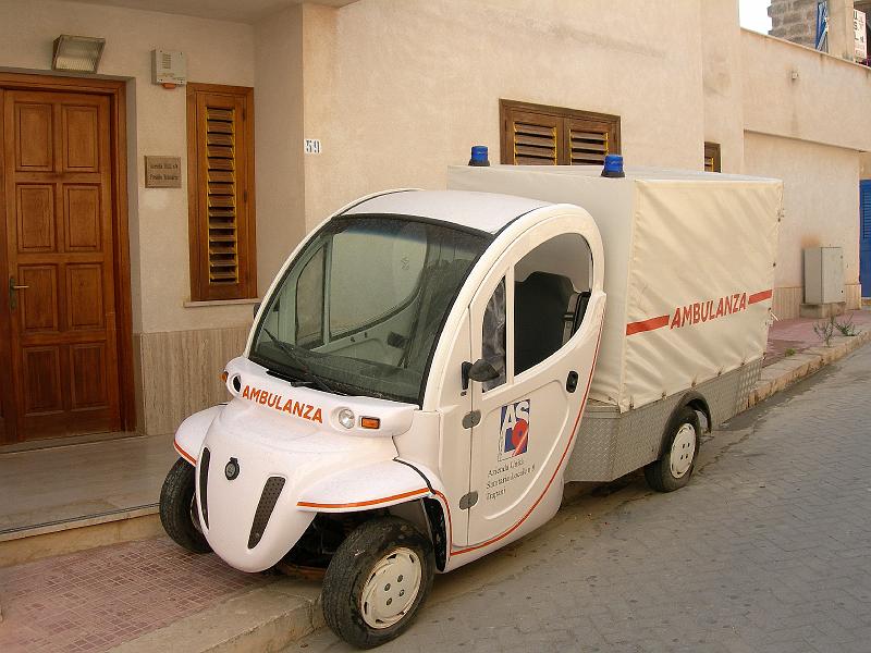 Ambulanza mini.JPG